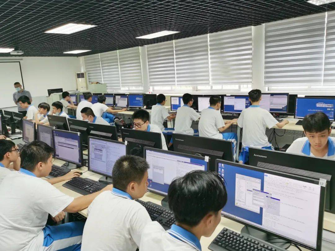 擁抱互聯時代的硬核技能 廣州市天河職中計算機網絡技術專業網絡技術研發